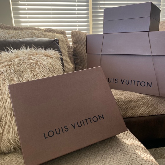 Vintage Louis Vuitton Heels - Picture 7 of 7